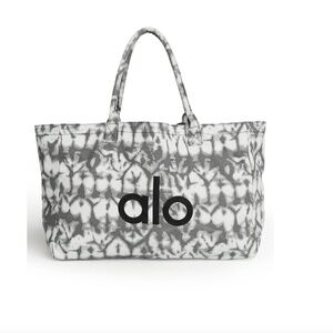 ALO Iconic Shopper Tote NWT